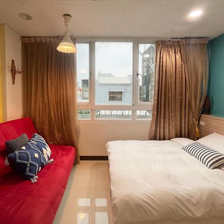 斑比bambi Hotel ไถหนาน ภายนอก รูปภาพ