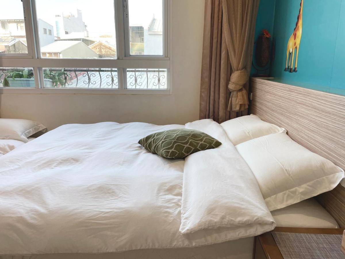 斑比bambi Hotel ไถหนาน ภายนอก รูปภาพ