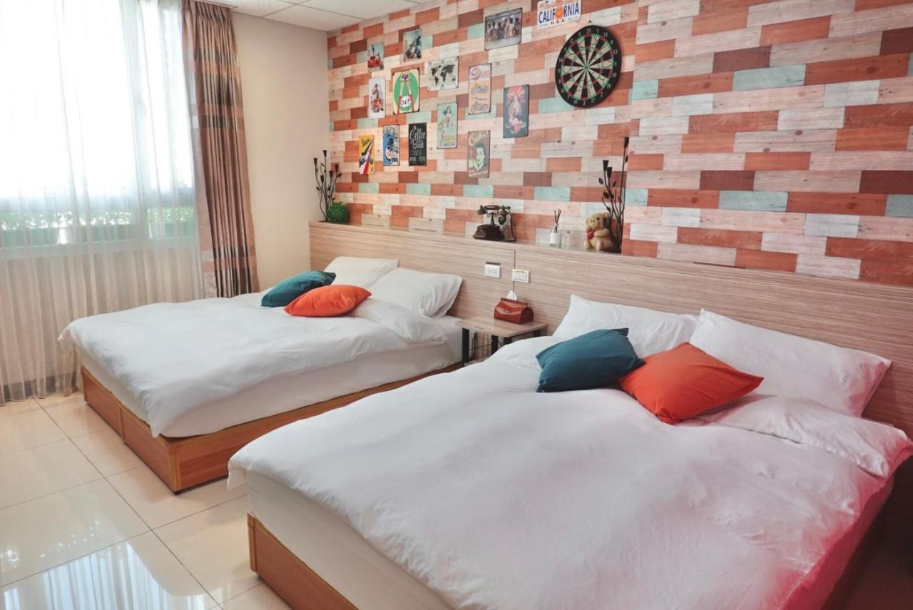 斑比bambi Hotel ไถหนาน ภายนอก รูปภาพ